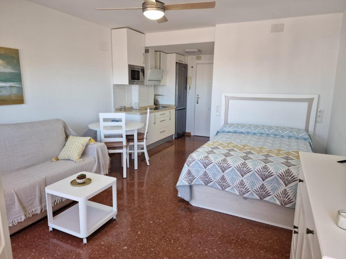 Apartamento Sereva Plazamar Torre Del Mar Eksteriør bilde